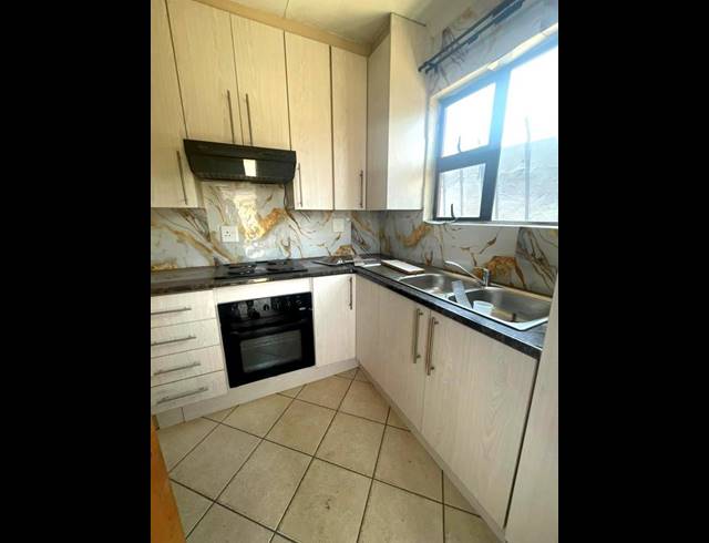 3 BEDROOM HOUSE FOR SALE IN JABULANI